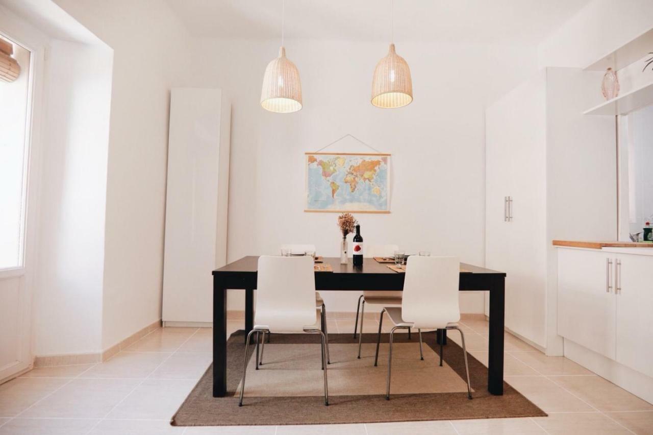 Amparito Apartment - Casc Antic Tarragona Bagian luar foto